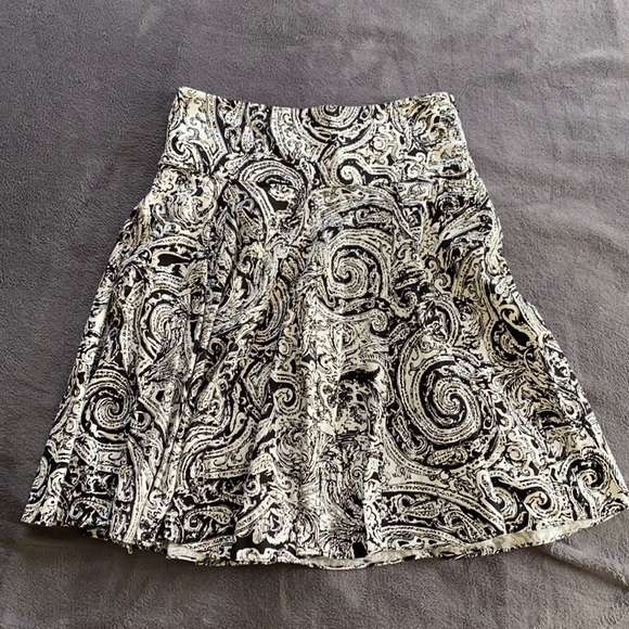 Chaps Dresses & Skirts - BLACK &WHITE CHAPS SKIRT